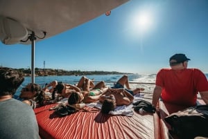 Passeio de barco de 3 horas pelas cavernas e pela costa do Algarve