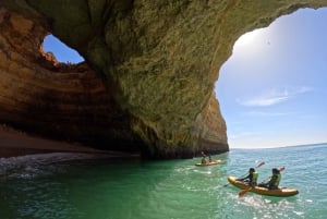 Benagil: Benagil Caves Guided Kayak Tour with Free 4K Photos