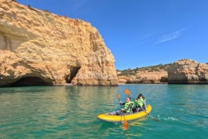 Benagil: Benagil Caves Guided Kayak Tour with Free 4K Photos