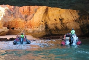 Algarve: Tour privato di 2 ore delle grotte di Benagil