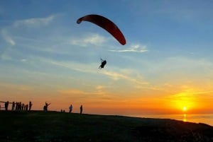 Algarve Coast: Paragliding Experience