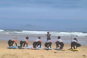 Algarve: Clase de surf en grupo reducido con instructor