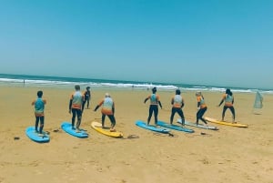 Algarve: Clase de surf en grupo reducido con instructor