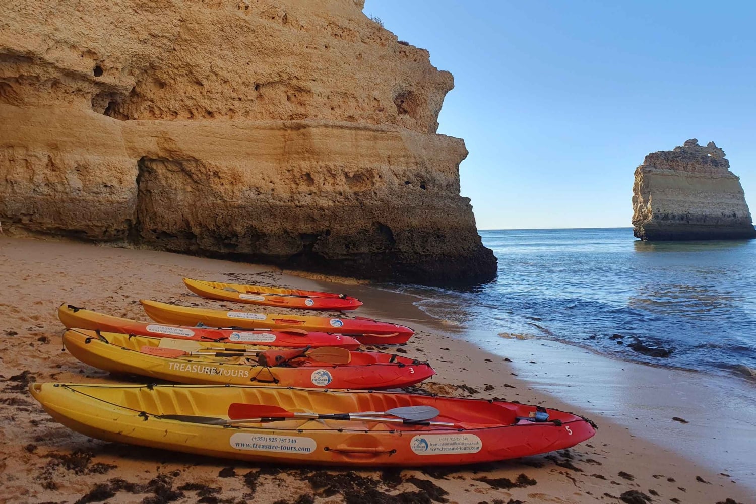 Algarve: Ukryte skarby – jaskinie Benagil kajakiem