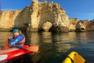 Algarve: Piilotetut aarteet – Benagilin luolat kajakeilla