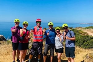 Algarve: Lagos Sightseeing guided Tour with e-bikes