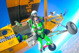 Algarve: Tandem Skydiving Adventure 15,000 to 10,000 Feet
