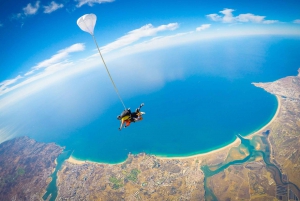 Algarve: Tandem Skydiving Adventure 15,000 to 10,000 Feet