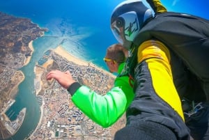 Algarve: Tandem-faldskærmsudspring fra 15.000 til 10.000 fod