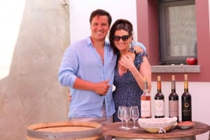 Carvoeiro/Portimão/Alvor: Wine Tour w/ Tasting, Tapas, Music