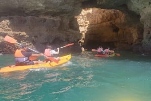 Armação de Pêra: 2-Hour Wild Beaches and Caves Kayak Tour
