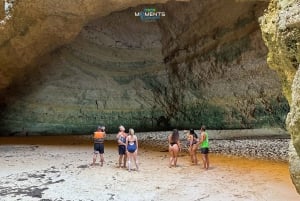 Armação de Pêra: 2-Hour Wild Beaches and Caves Kayak Tour