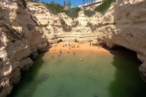 Armação de Pêra: 2-Hour Wild Beaches and Caves Kayak Tour