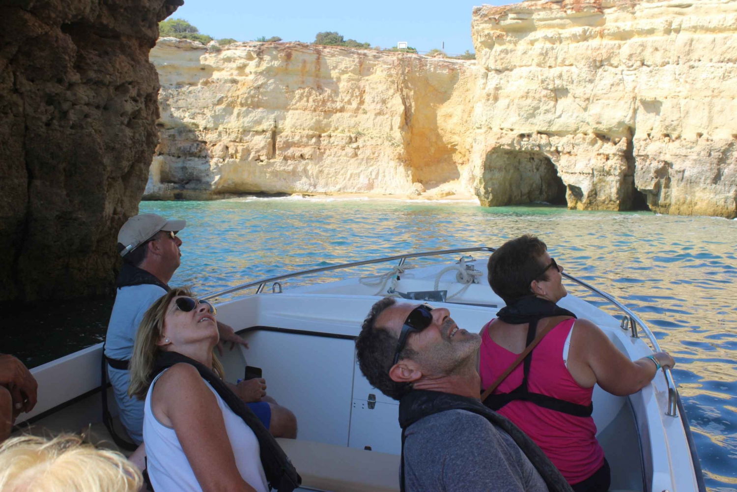 Armação de Pêra: Benagil and 10 Best Caves Guided Boat Tour