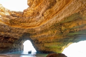 Armação de Pêra: Benagil´s 15 Best Caves Boat Tour