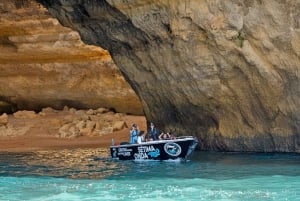 Armação de Pêra: Benagil´s 15 Best Caves Boat Tour
