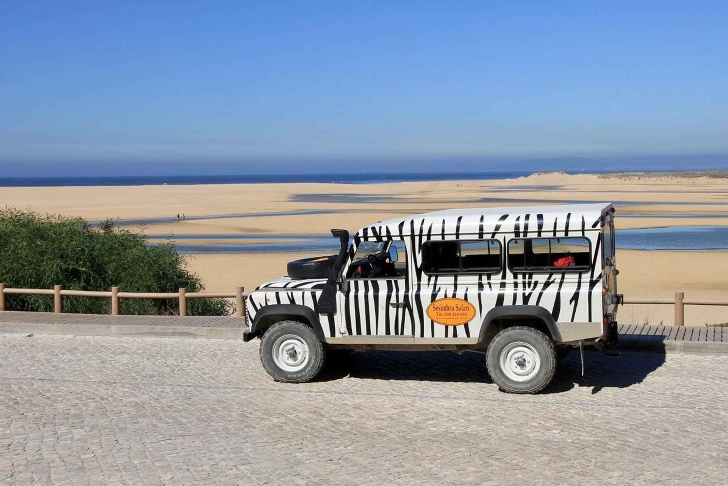 Arrábida - Sesimbra: Jeep Tour From Cabo Espichel to Lagoa