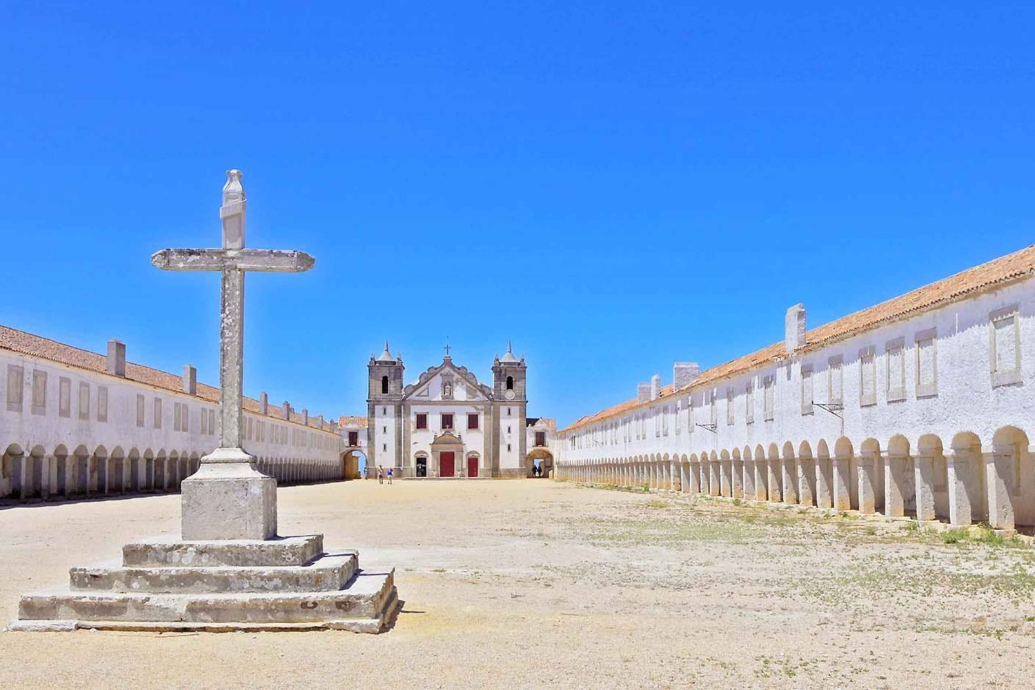 Arrábida - Sesimbra: Jeep Tour From Cabo Espichel to Lagoa