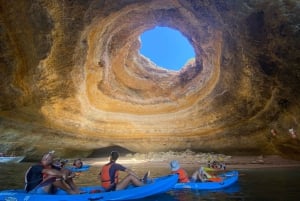 Plage de Benagil : kayak dans la grotte de Benagil (PHOTOS GRATUITES)