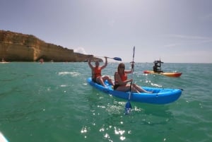 Benagil Beach: Paddla kajak till Benagil-grottorna med möjlighet till soluppgång