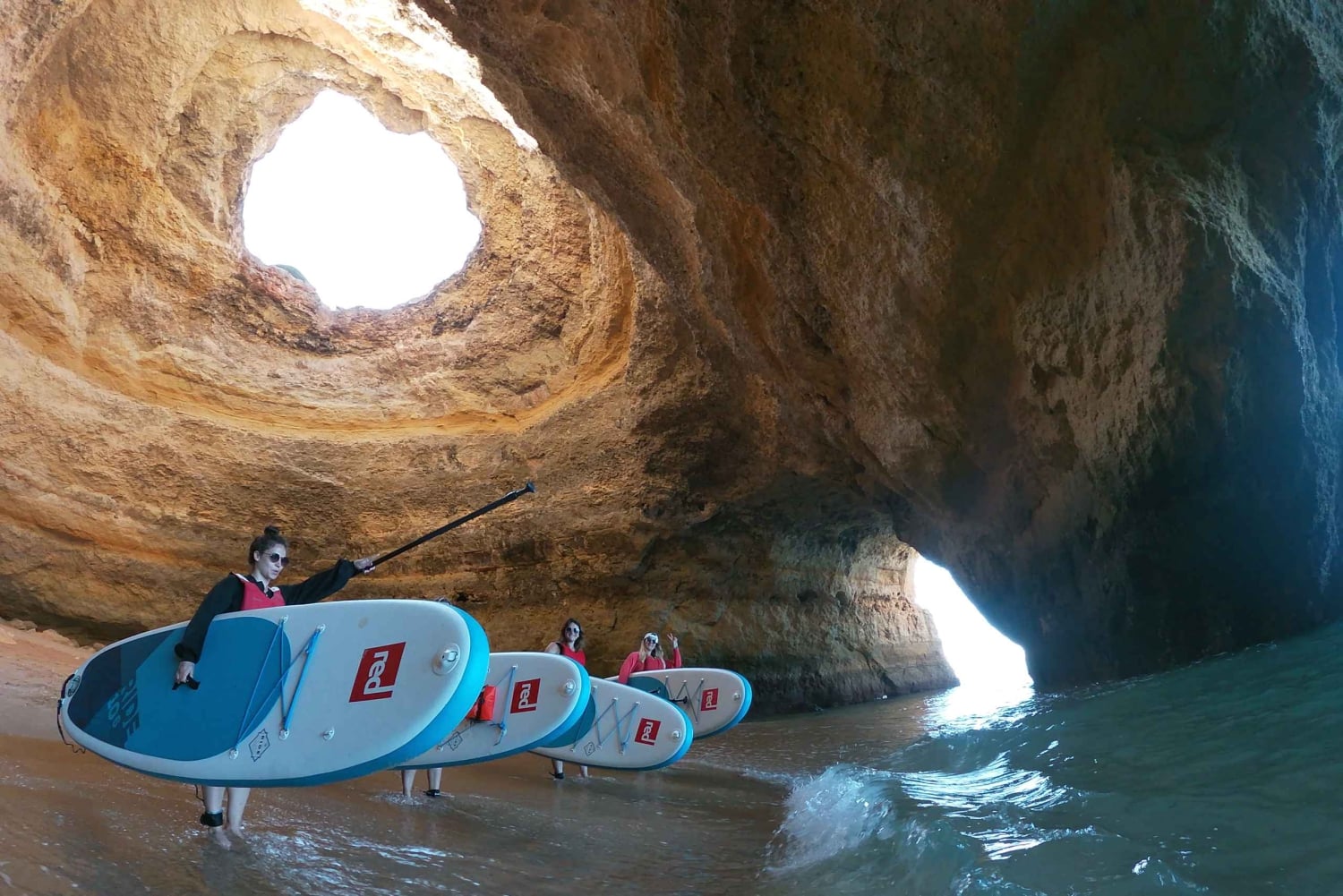 Benagil: Benagil Cave Stand Up PaddleBoard-tur ved soloppgang