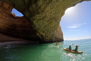 Benagil: Benagil Caves Guided Kayak Tour with Free 4K Photos