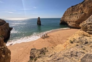 Benagil: Benagil Caves Guided Kayak Tour with Free 4K Photos