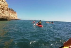 Benagil: tour guiado en kayak por las cuevas de Benagil