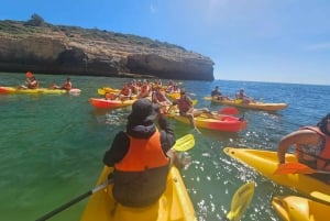 Benagil: tour guiado en kayak por las cuevas de Benagil