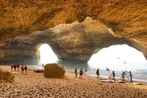 Benagil: Grotten, stranden en geheime plekjes Kajaktocht met gids