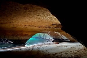 Benagil: Caiaque guiado para cavernas, praias e lugares secretos