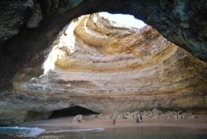 Depuis Portimão : Visite guidée des grottes de Benagil en hors-bord