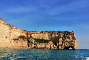 Depuis Portimão : Visite guidée des grottes de Benagil en hors-bord
