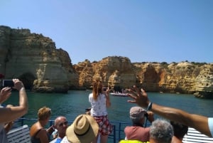 Portimão: Benagil Caves and Coast Boat Tour with Swim Stop