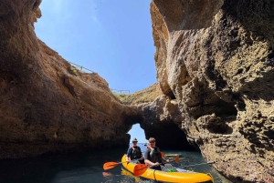 Benagil: Guidede kajakkturer i grotter, viker og hemmelige strender