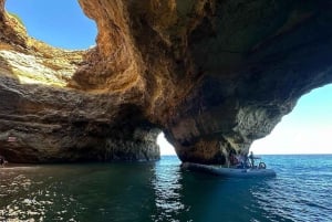 Benagil : excursion dans les grottes et les cavernes