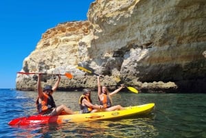 Benagil: Guidet kajaktur i grotter og Praia da Marinha