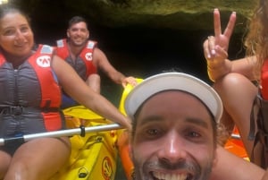 Benagil: Guided Kayak Tour in the benagil cave and remaining