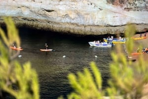 Benagil: Guided Kayak Tour in the benagil cave and remaining