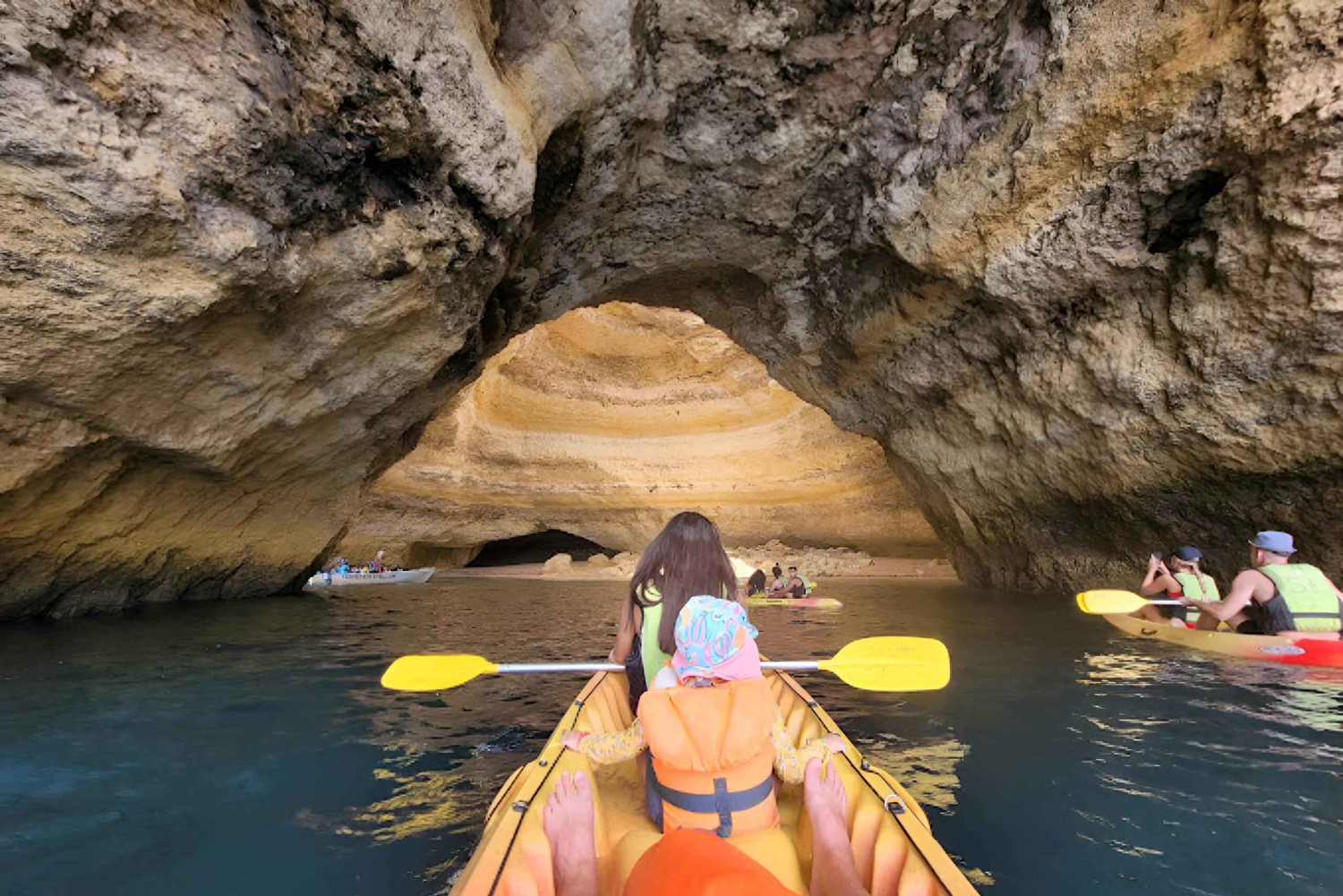 Benagil: Kajaktur till Benagilgrottorna – liten grupp