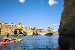 Benagil: Kajaktur till Benagilgrottorna – liten grupp