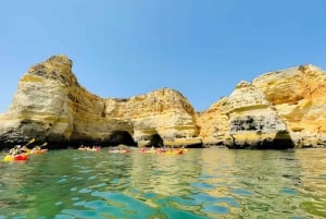 Benagil: Kajaktur till Benagilgrottorna – liten grupp