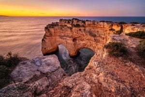 Benagil: Kayak Tour to Benagil Caves – Small Group