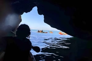 Benagil: Kayak Tour to Benagil Caves – Small Group