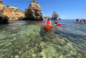 Benagil: Kayak Tour to Benagil Caves – Small Group