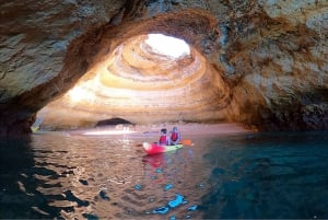 Benagil: Kajakäventyr i Benagils grottor och Marinha-stranden