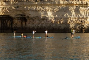 Benagil: Esperienza di paddle board nella grotta di Benagil e foto in 4k