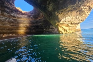 Prywatna wycieczka łodzią po jaskiniach Benagil