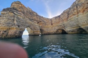 Benagil privat båttur till Benagilgrottorna