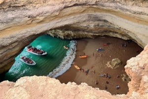 Odkryj jaskinie Benagil podczas wycieczki z przewodnikiem na desce do paddleboardingu